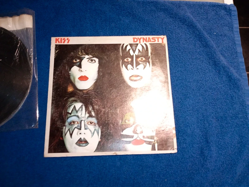 Kiss Dynasty vinyl lp , Venezuela