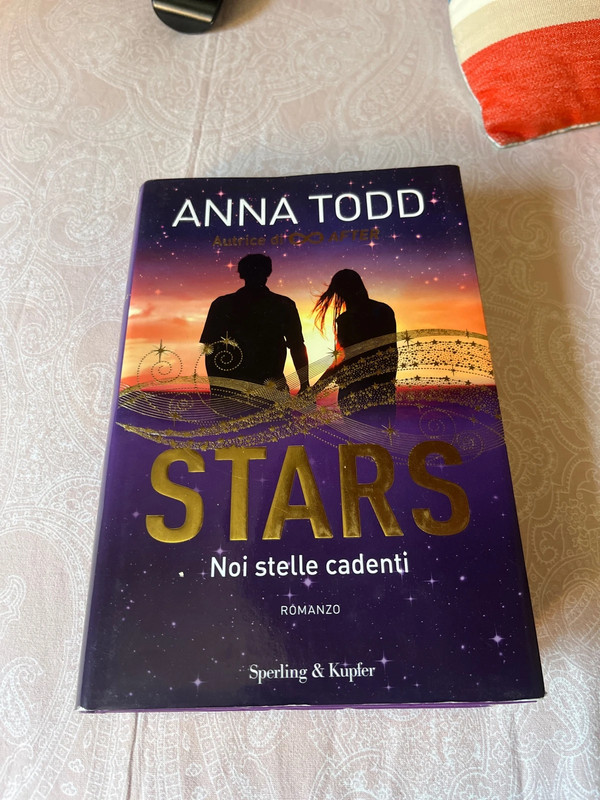 Stars Anna Todd