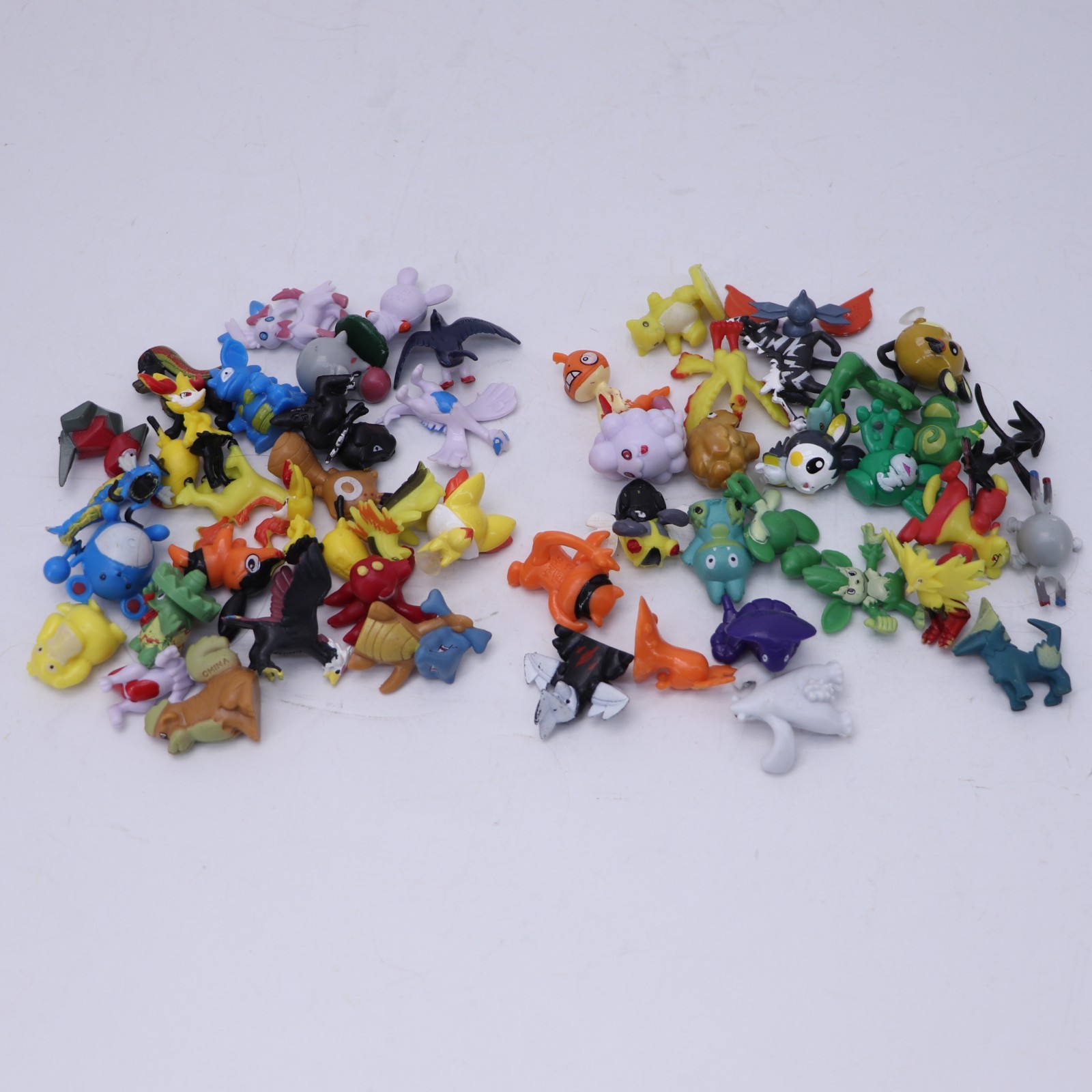 Lotto assortito mini figurine pokemon 51 pezzi LOTTO A