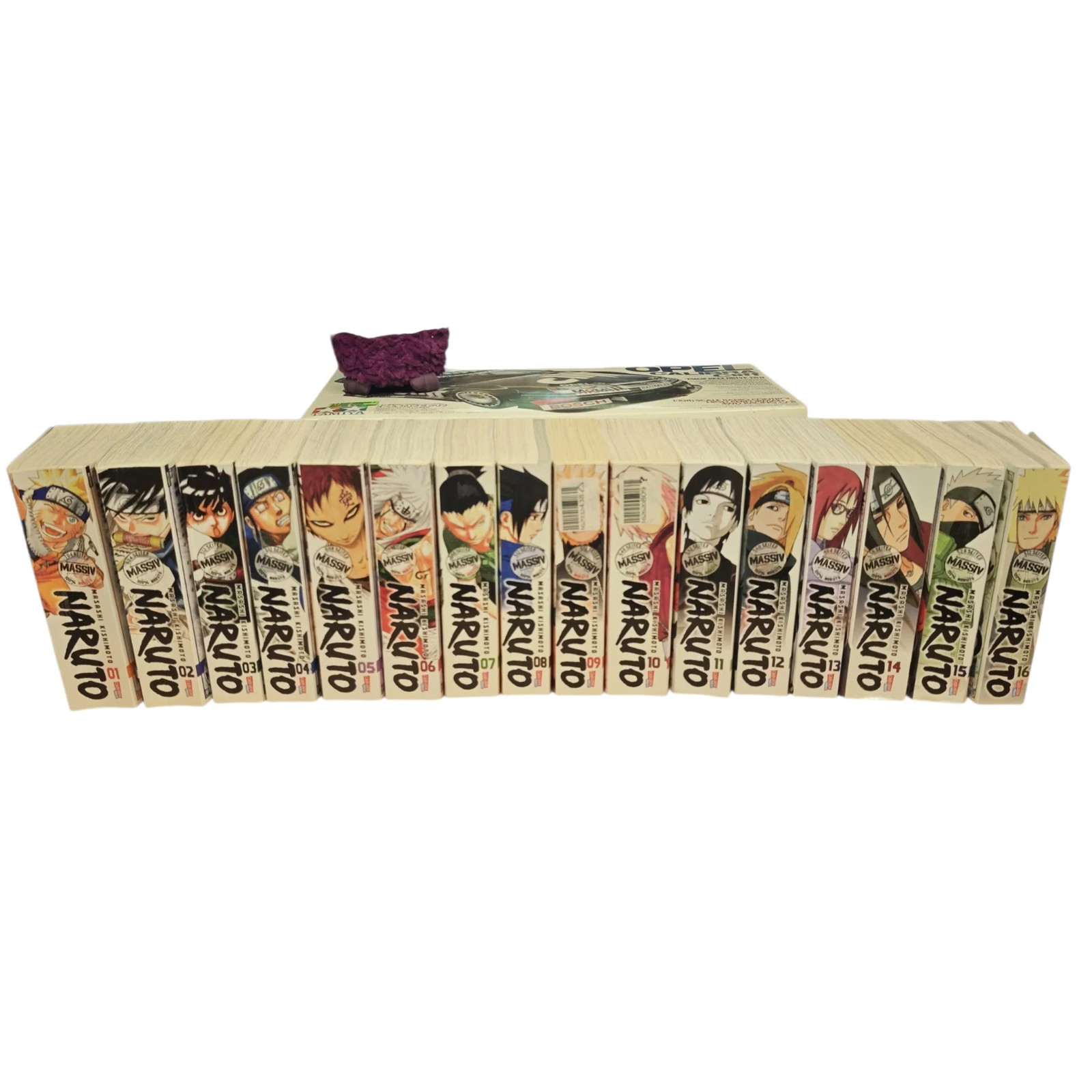 Collezione 16 volumi della serie manga Naruto Massiccio della casa editrice Carlsen