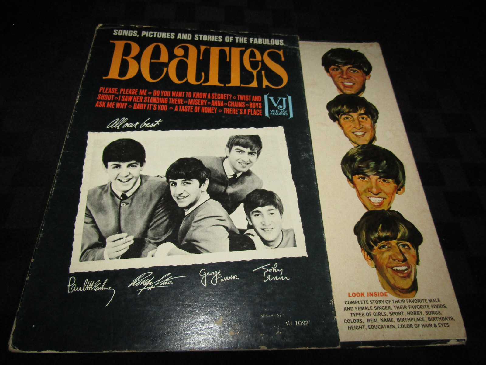Songs Pictures And Stories Of The Fabulous Beatles VJ 1092 Mono LP First Press