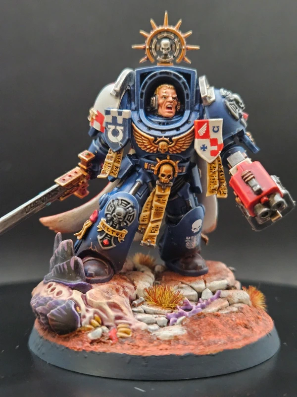 40k - Space Marine / Ultramarine Capitaine - Pro painted