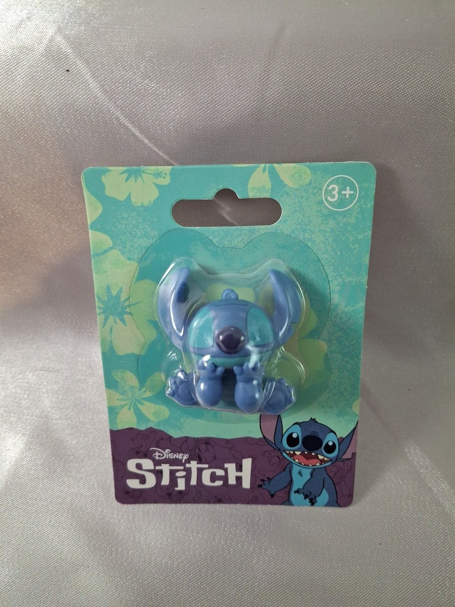Mini statuina giocattolo Disney Lilo & Stitch nuova 2022 occhi chiusi mani sul mento