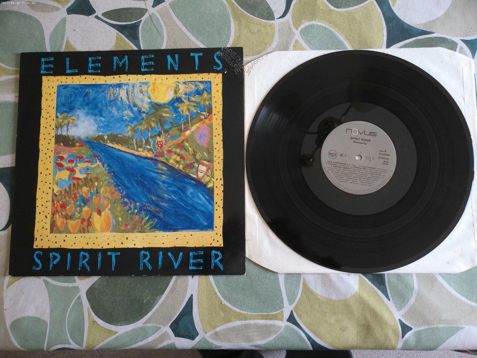 Elements  – Spirit River GER 1990 VG+/VG+