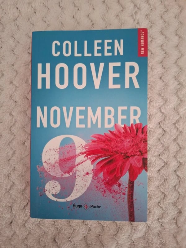 November 9 - poche - Colleen Hoover