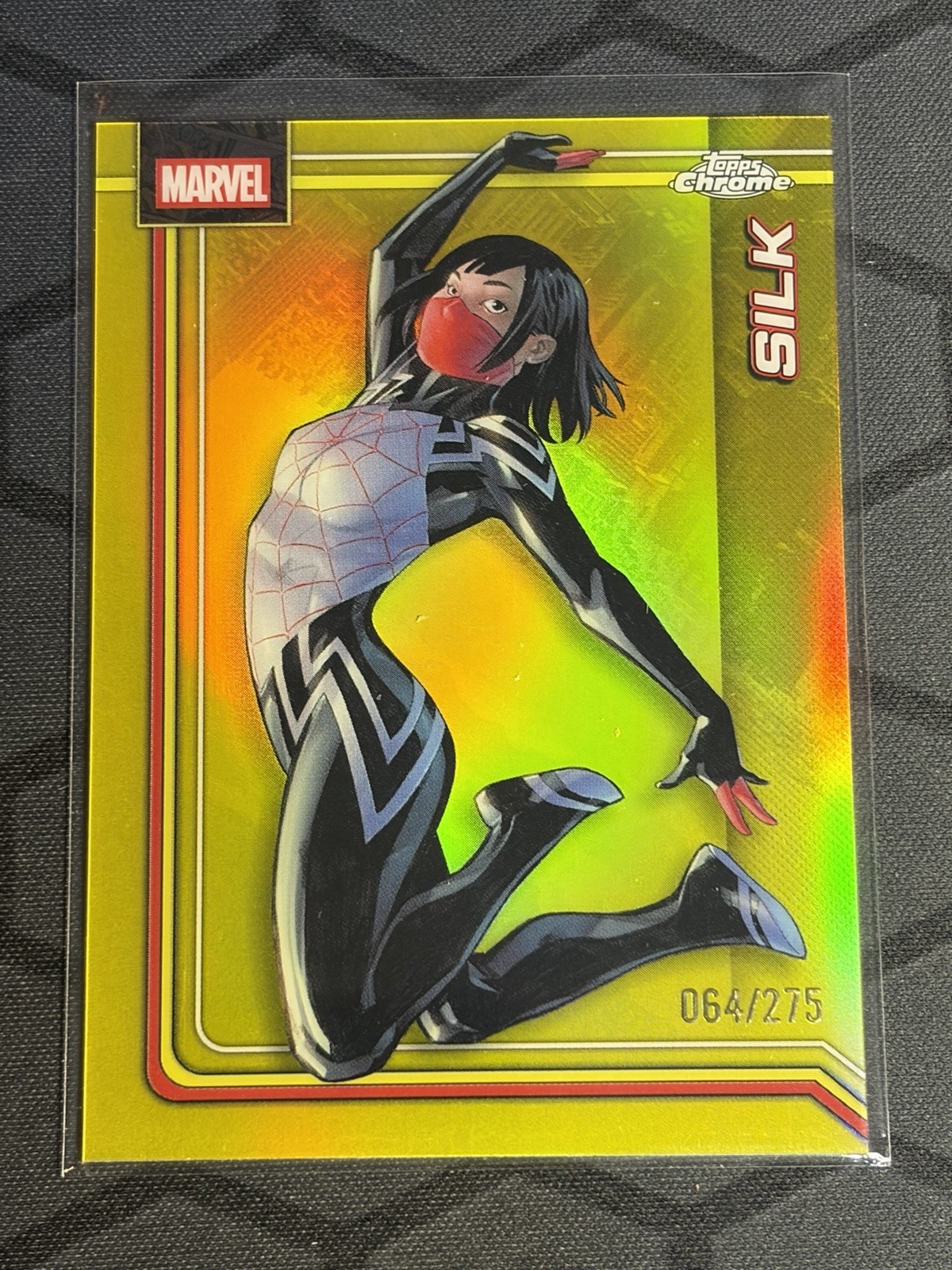 2026 Topps Chrome Marvel Yellow Refractor 064/275 Silk #156