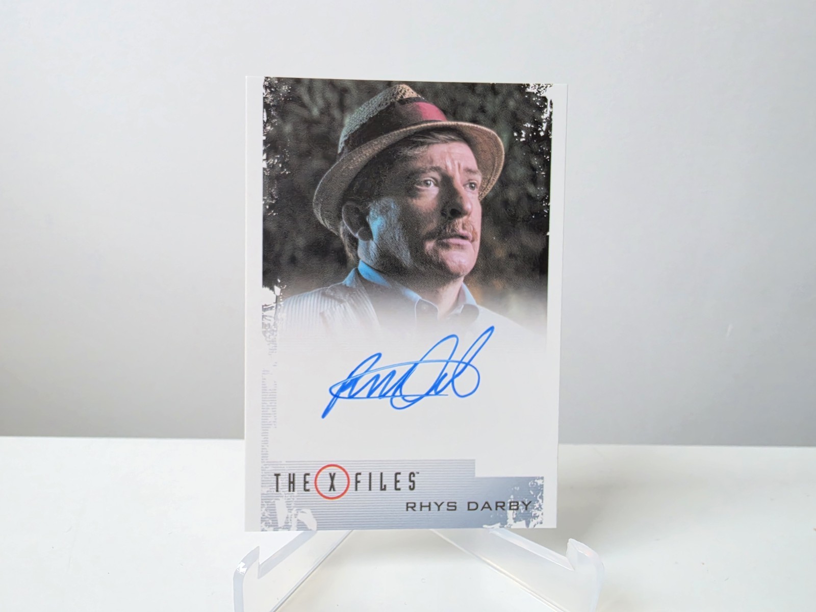 RHYS DARBY as GUY MANN Auto 2018 The X-Files Seasons 10 & 11