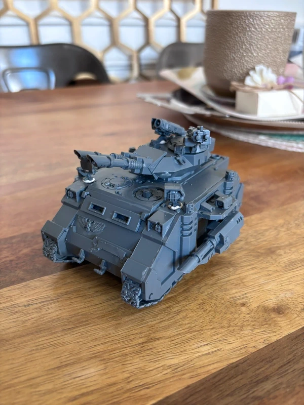 Warhammer 40K predator annihilator