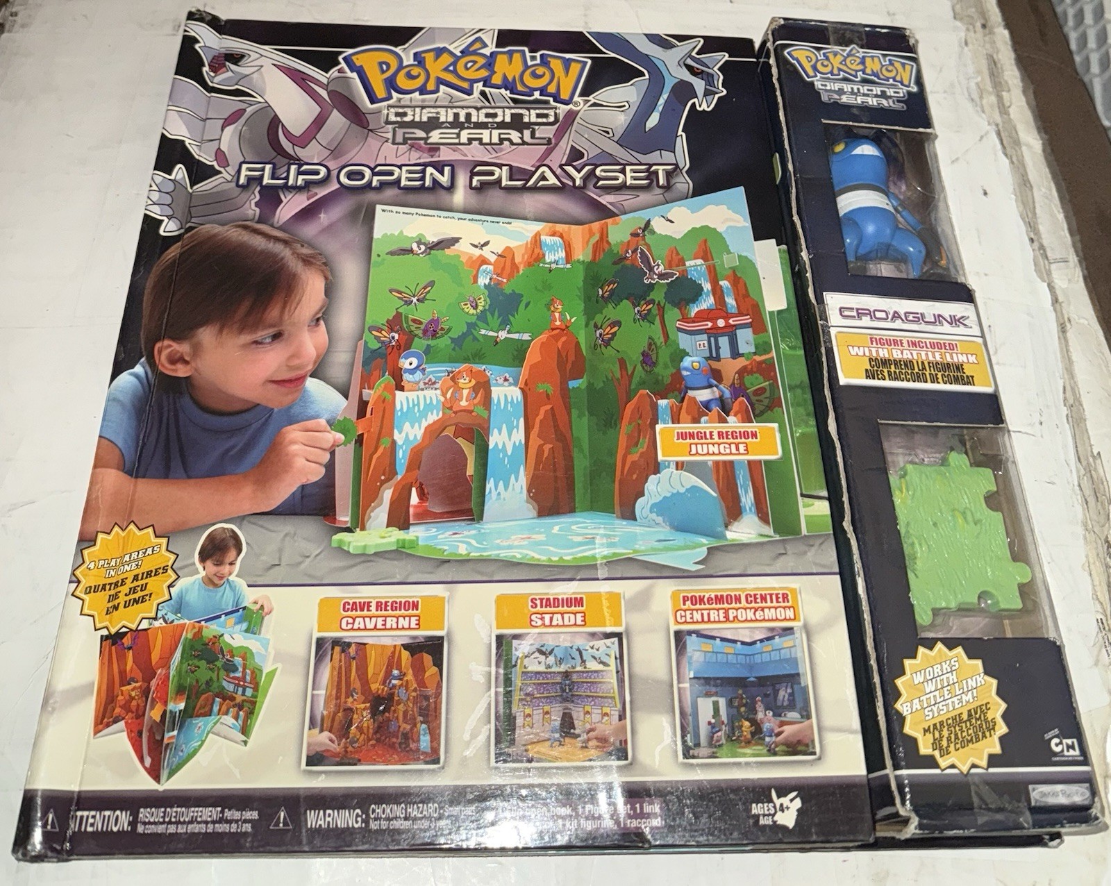 Pokemon Diamante e Perla Libro Aperto Playset con Figura Croagunk RARO