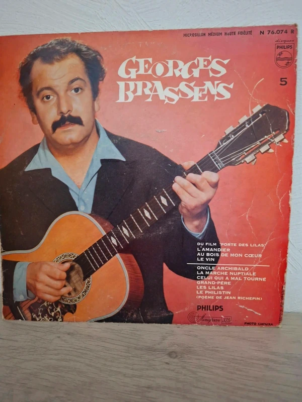 Vinyle 33t, Georges Brassens,et sa guitare