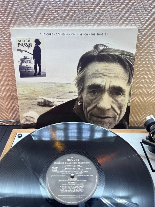 Vinyle The Cure - Standing On A Beach - The Singles