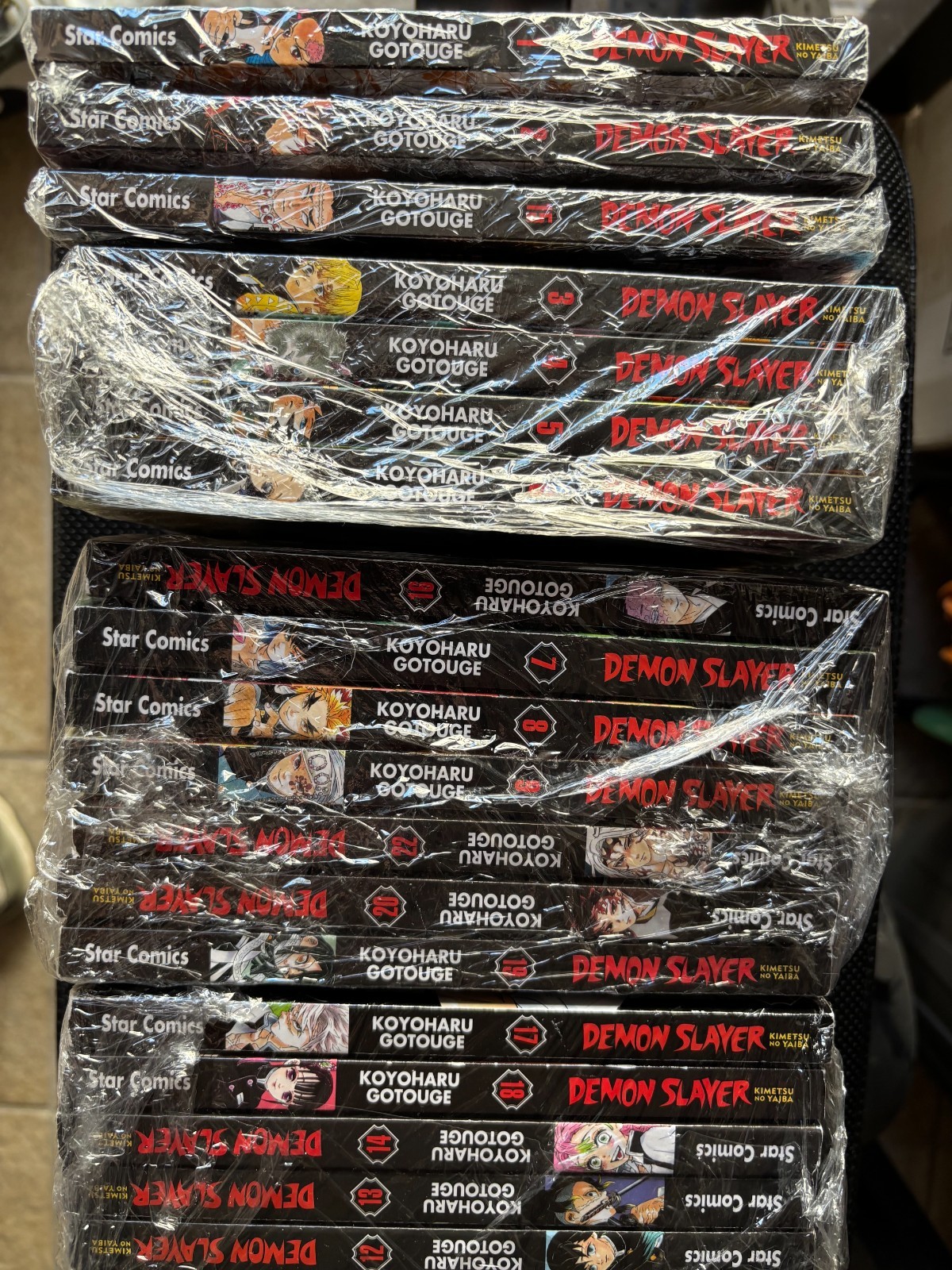 Manga Demon Slayer Kimetsu No Yaiba serie completa 1-23