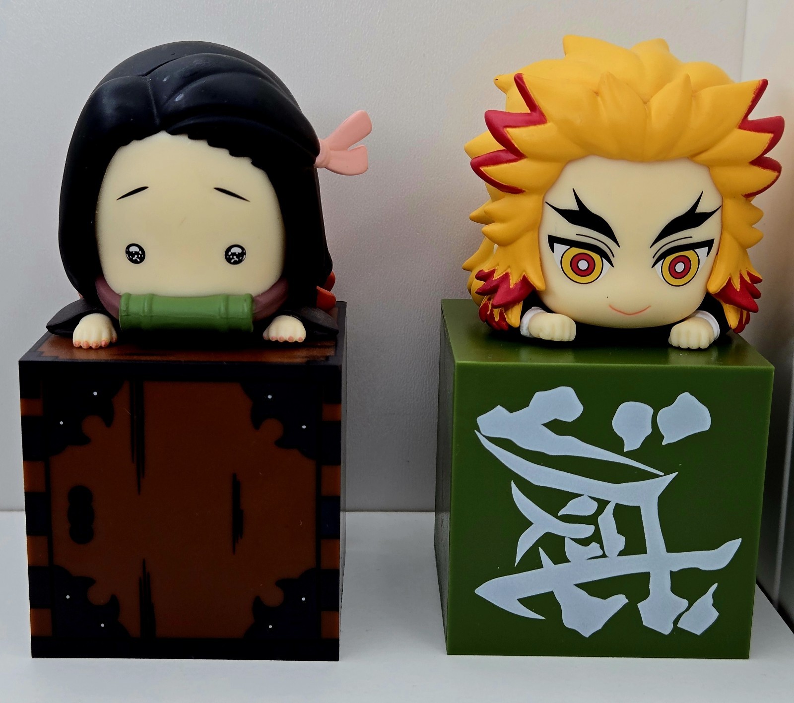 Kyojuro Rengoku & Nezuko Demon Slayer Hikkake Figure FuRyu (Flame Hashira)