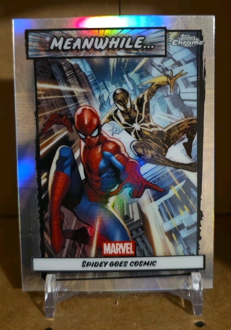 2026 Topps Chrome Marvel Comics - Nel frattempo il rifrattore Spidey diventa cosmico #MW-11