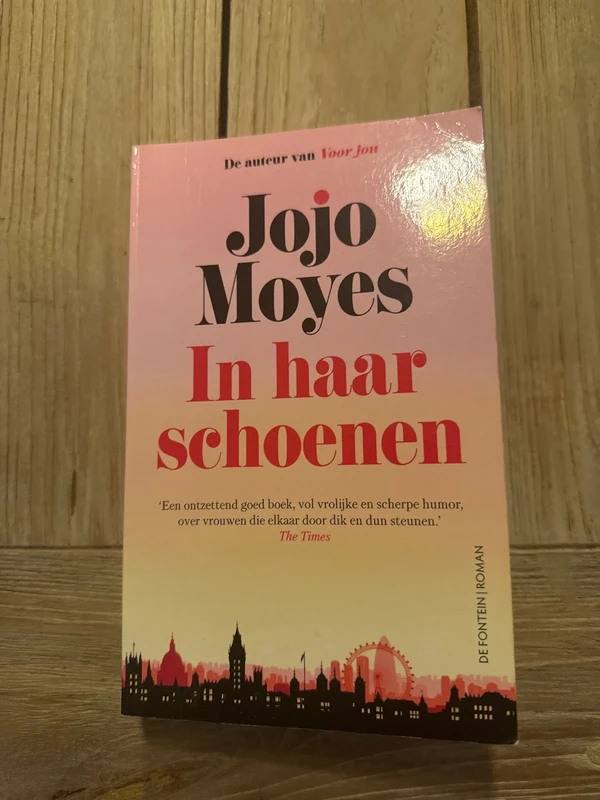 Boek : in haar schoenen