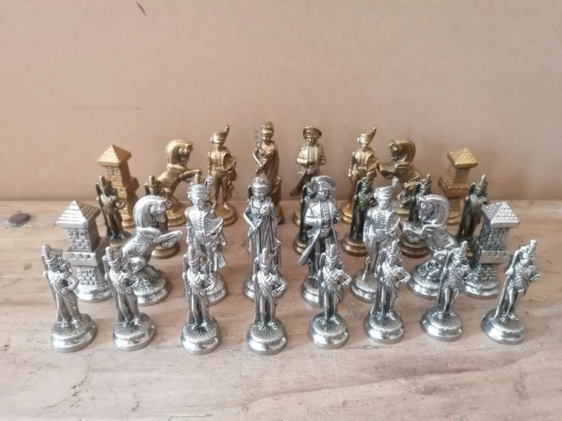 Pièces jeu échec métal