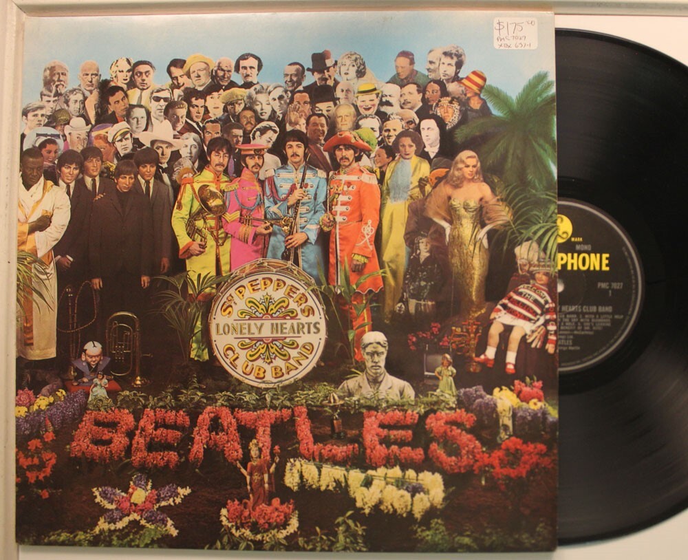 Beatles UK LP Sgt. Peppers Lonely Hearts Club Band (W/ Inserto) 1981 - VG A NM