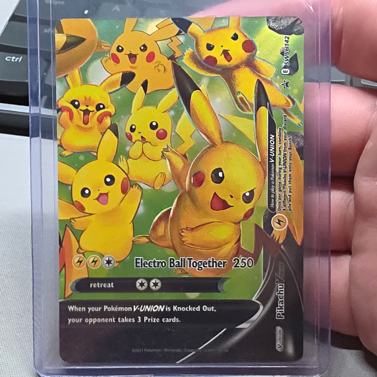 Pokemon Company Pikachu V-UNION SWSH142 Sword & Shield Promo Holo EN 2021