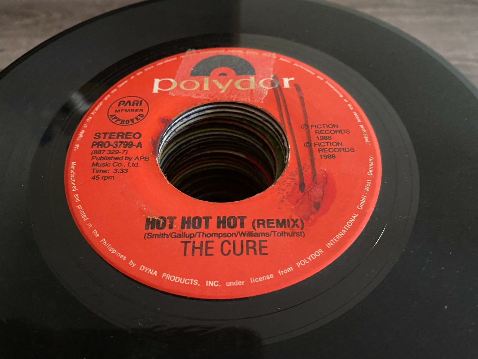 The Cure 45 rpm Philippines 7" hot hot hot