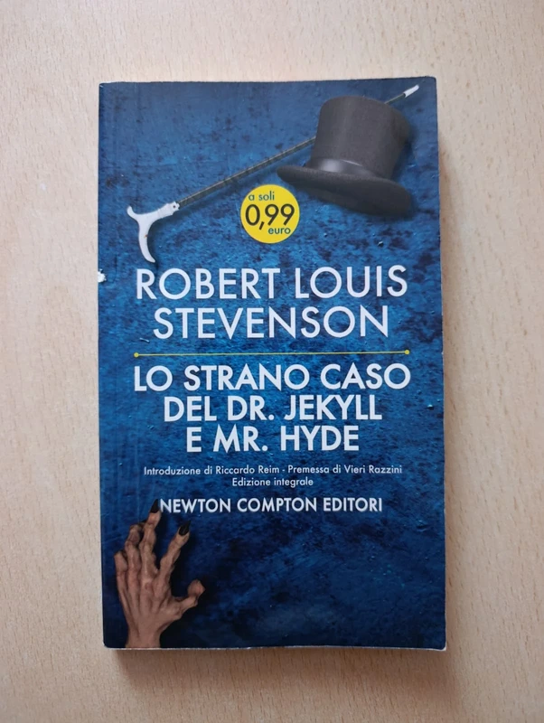 "Lo strano caso del Dr. Jekyll e Mr. Hyde" di Robert Louis Stevenson