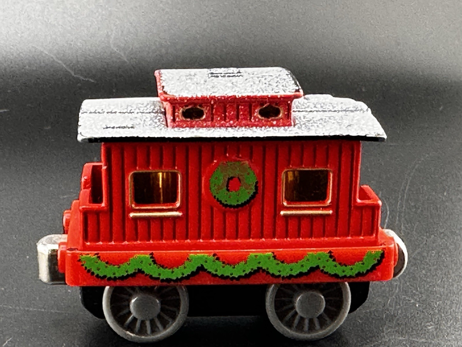 Thomas & Friends Take n Play Along 2002 Vtg Holiday Red Caboose Snow Train Car