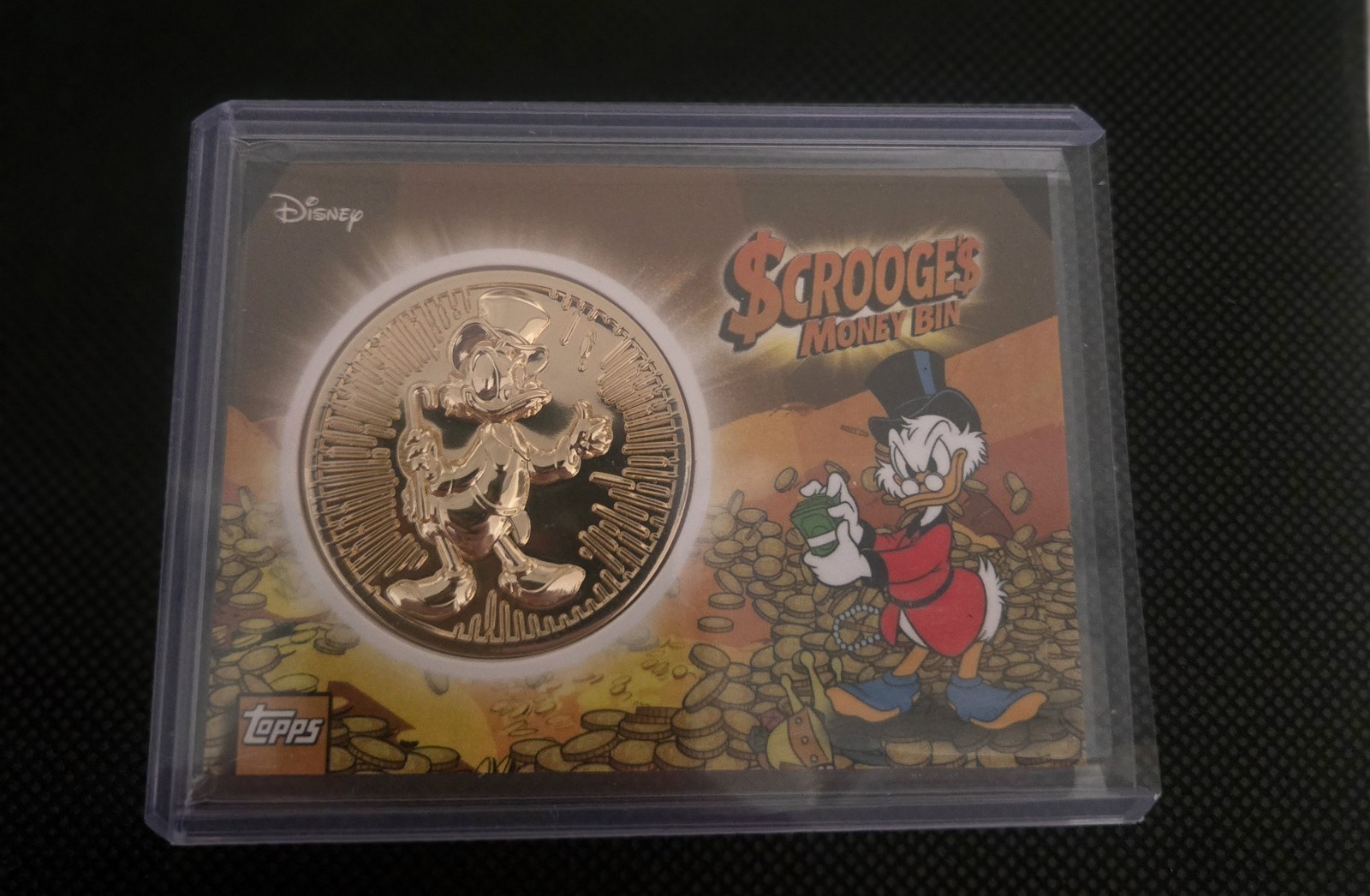 2026 Topps Disney Neon Scrooges Money Bin Gold Coin Relic SMB1 Scrooge McDuck ⭐