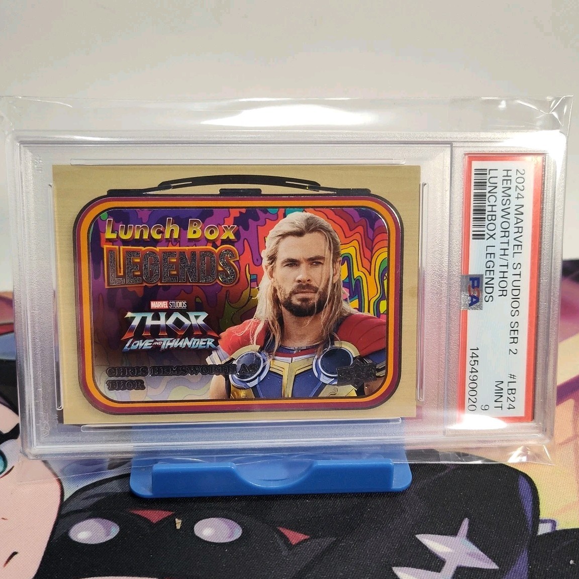 2024 Marvel Studios Serie 2 Lunchbox Legends #LB24 Hemsworth come Thor PSA 9
