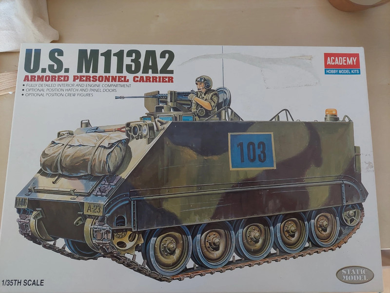 1/35 academy m113 A2