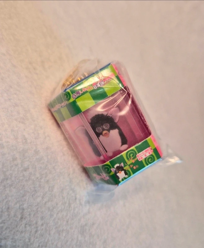 Colgante miniatura Furby Blanco y negro