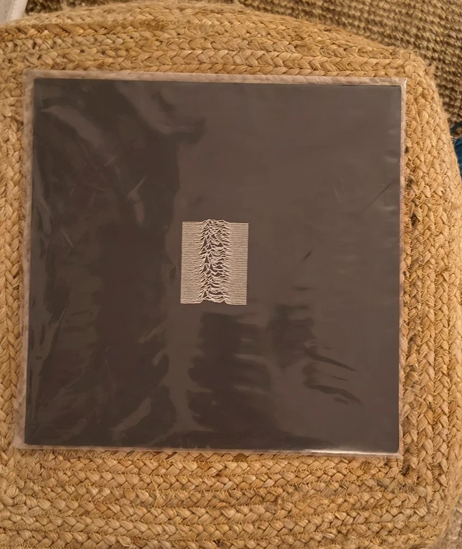 Joy Division - Unknown Pleasure
