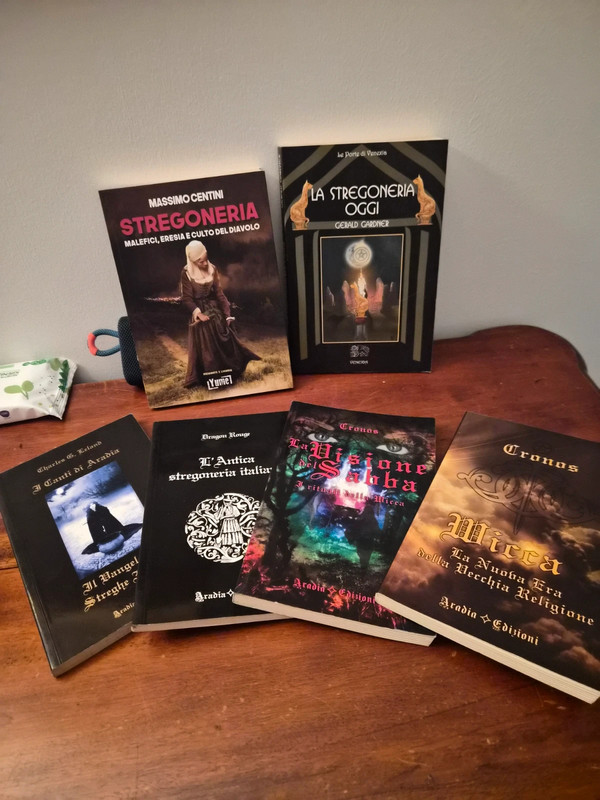 Lotto libri Stregoneria