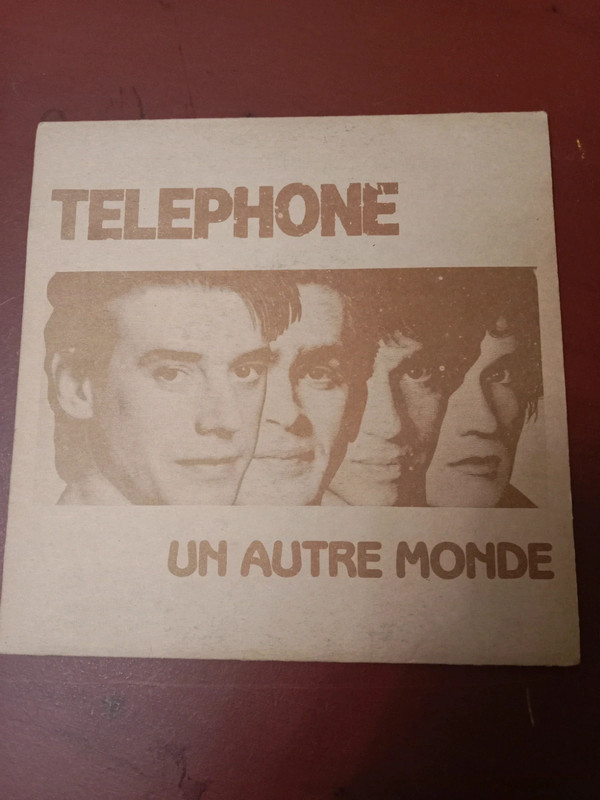 Tėléphone