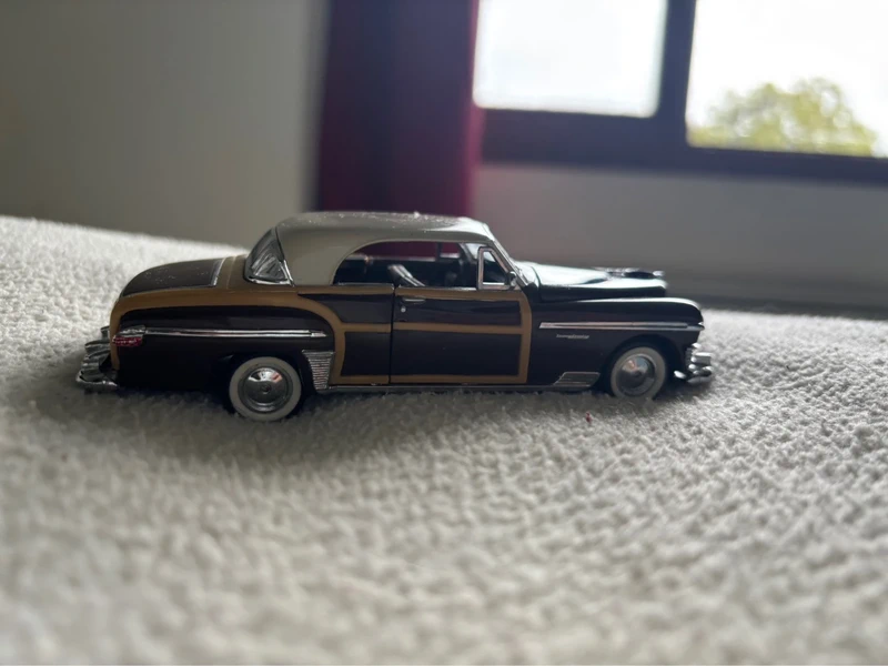 Voiture miniature américaine vintage style Woody / Woody Wagon