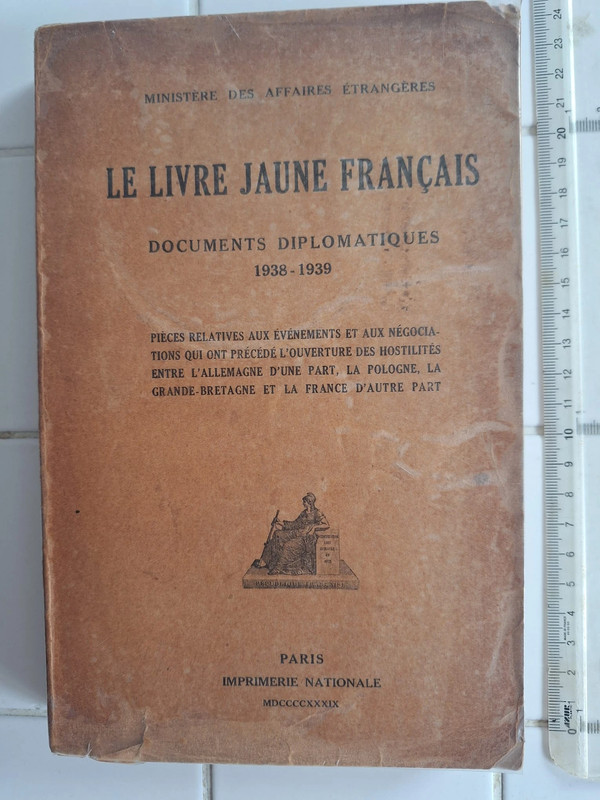 Livre, le livre jaune français, documents diplomatiques 1938-39