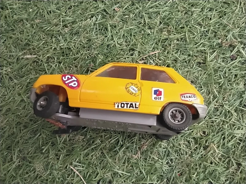 Renault 5 Jouef vintage manque la barre de direction