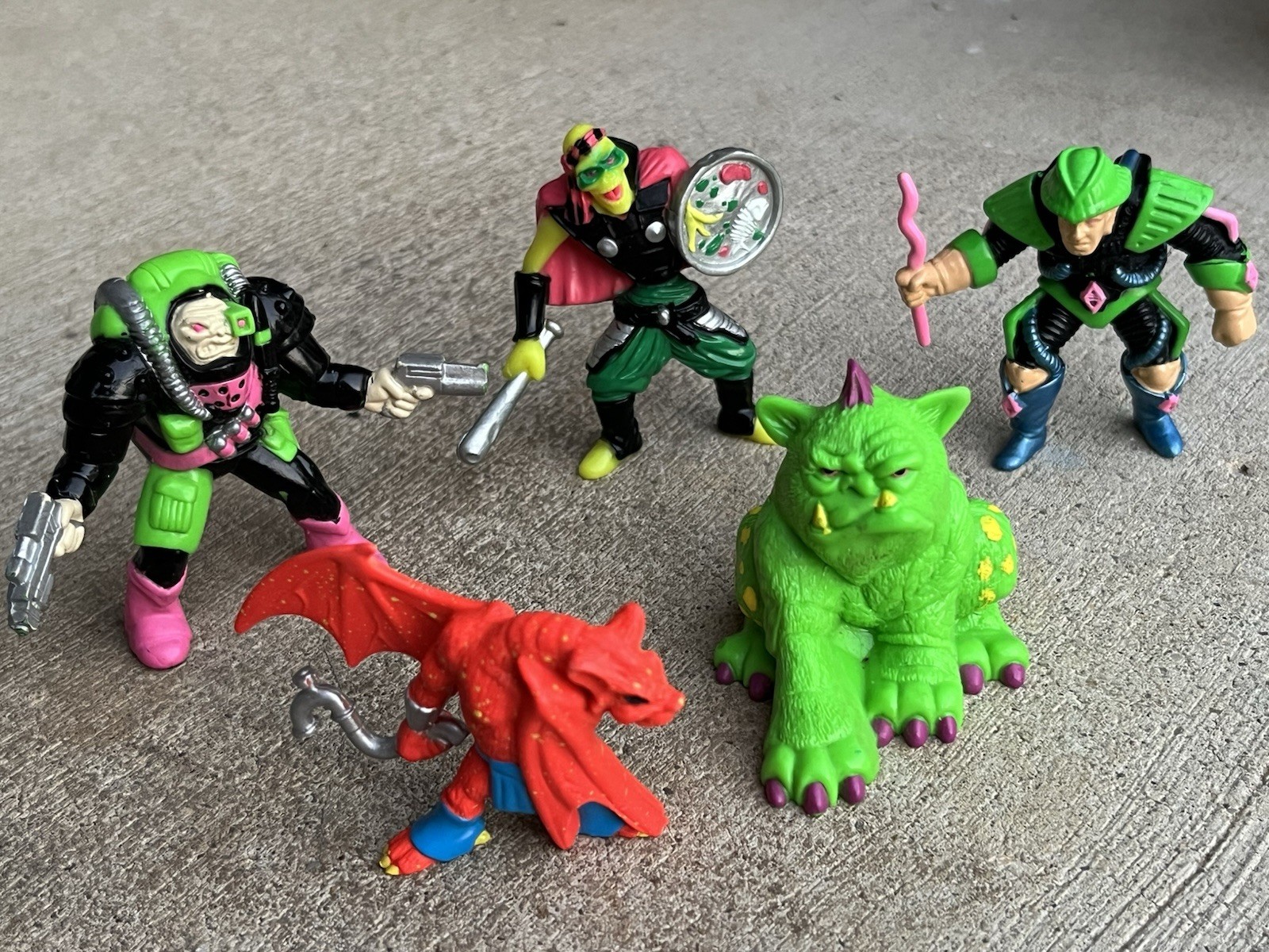 VTG 1991 L.G.T.I. Trash Can Bunch.Galoob (5) Action Figures