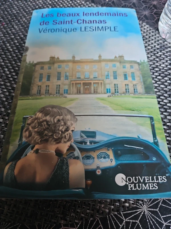Roman Véronique Lesimple