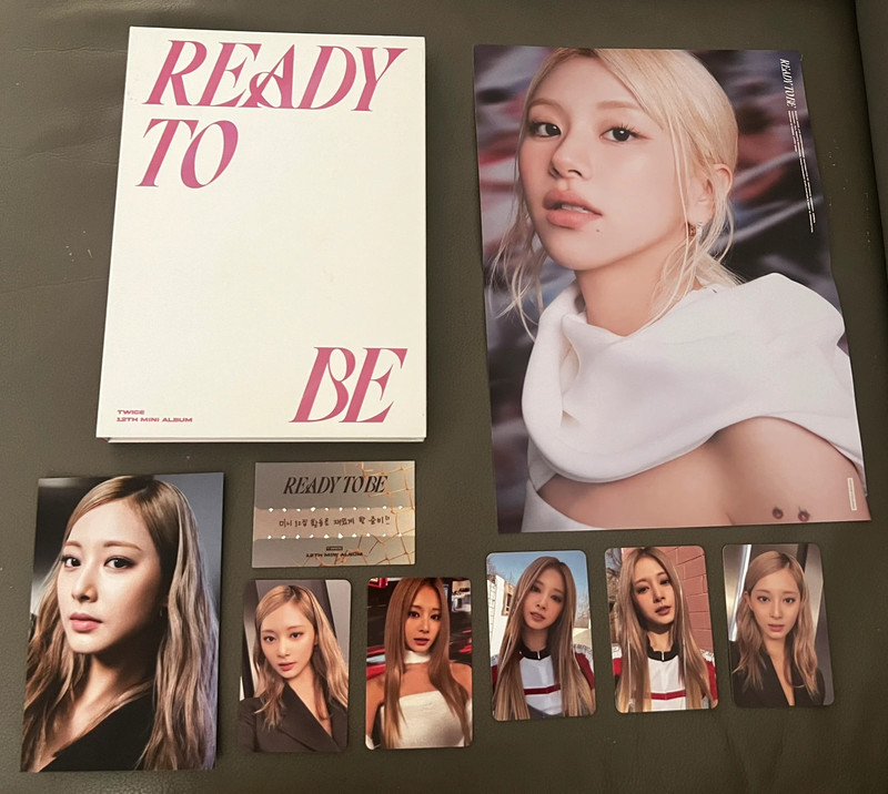 Album Twice Ready To Be