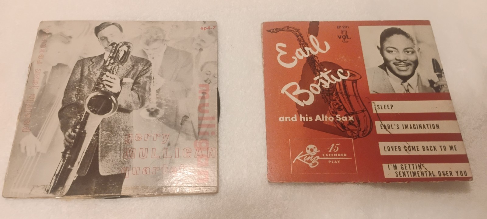 Lot of TWO 7' vinyl EP records, Gerry Mulligan, Earl Bostic , saxophone jazz