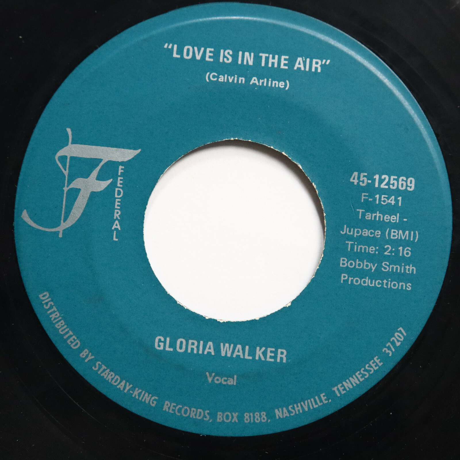 GLORIA WALKER - LOVE IS IN THE AIR / THEM CHANGES - SOUL 45