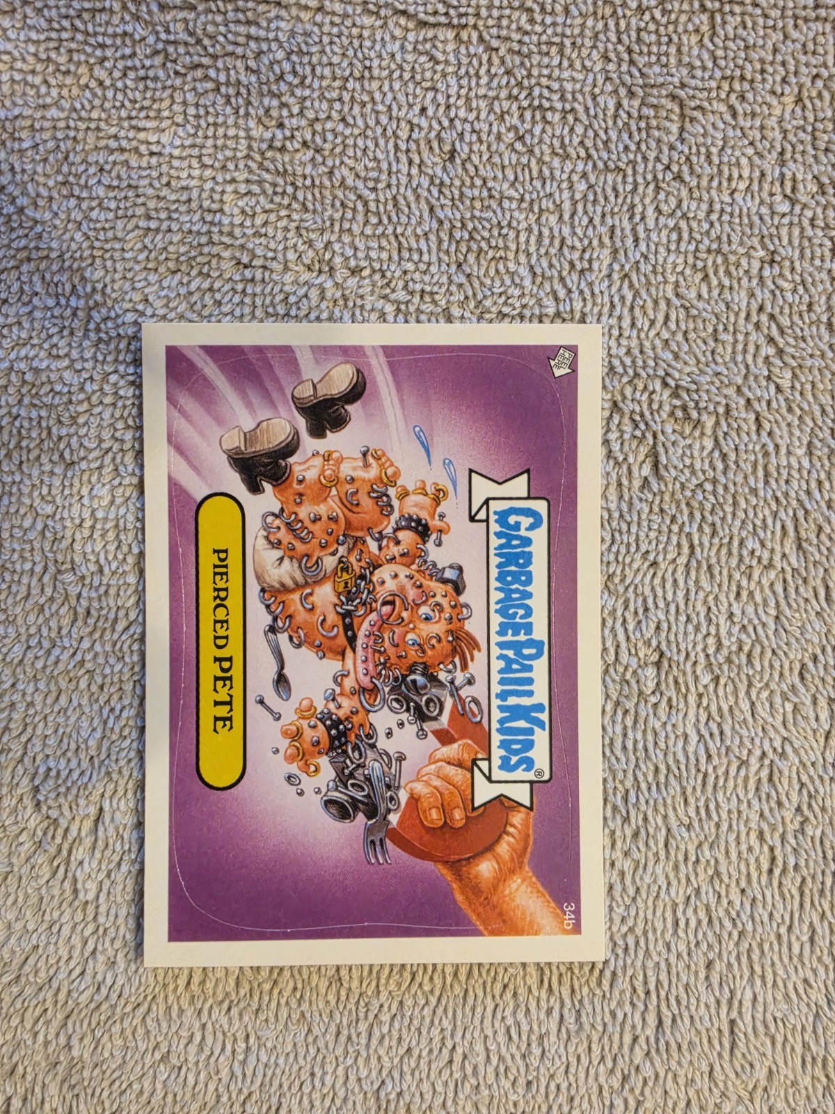 2003 Garbage Pail Kids Pierced Pete #34b ANS1 Topps Yellow Puzzle Back GPK