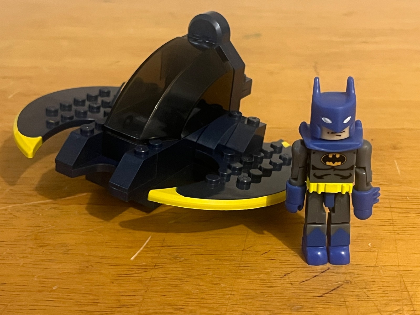 Diamond Select C3 DC Minimates BATMAN with MINI FLYER (Parts Missing) 2004