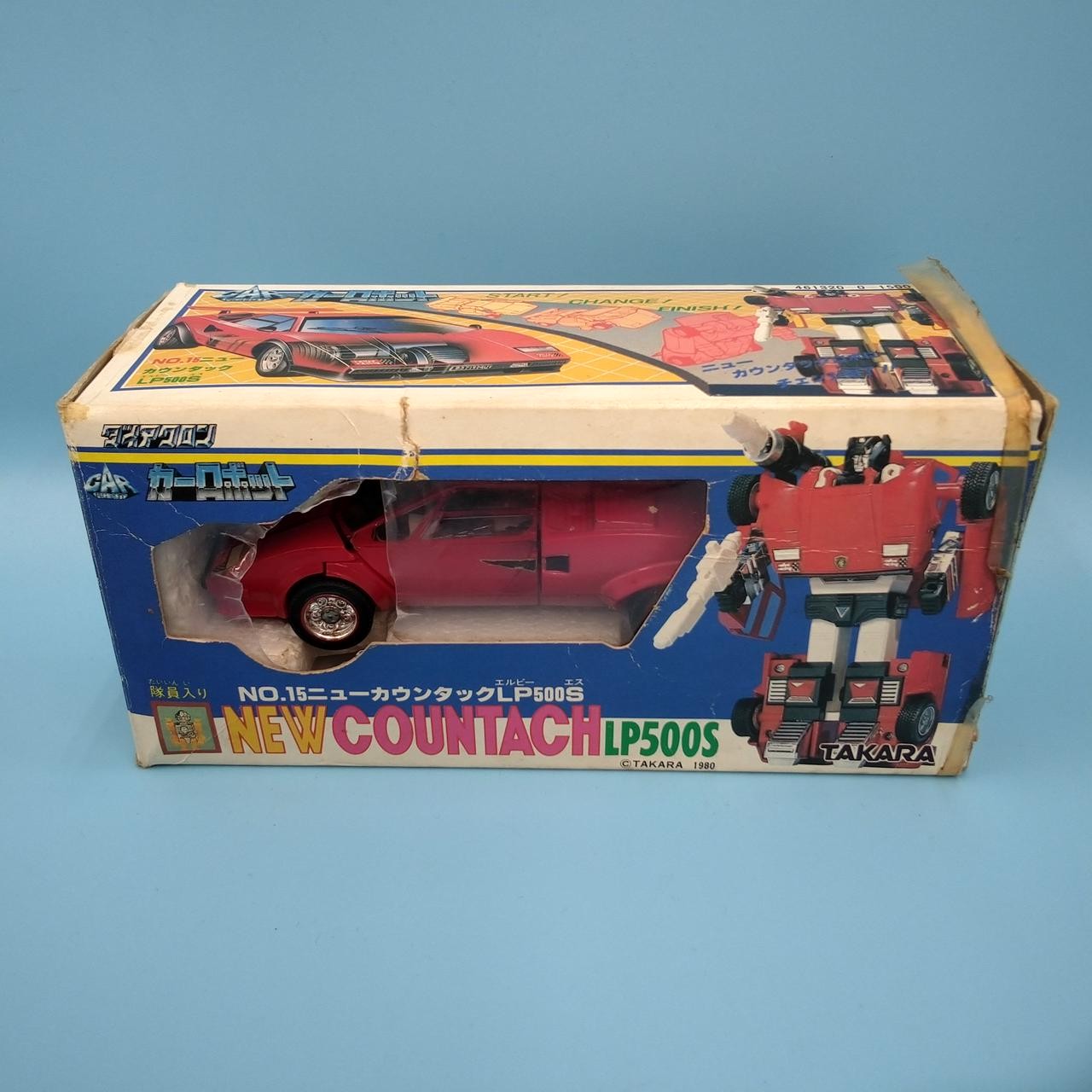 Modellino Diaclone Car Robot New Countach LP500S da collezione