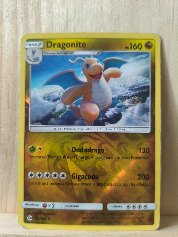 Dragonite Reverse Sole e Luna 96/149