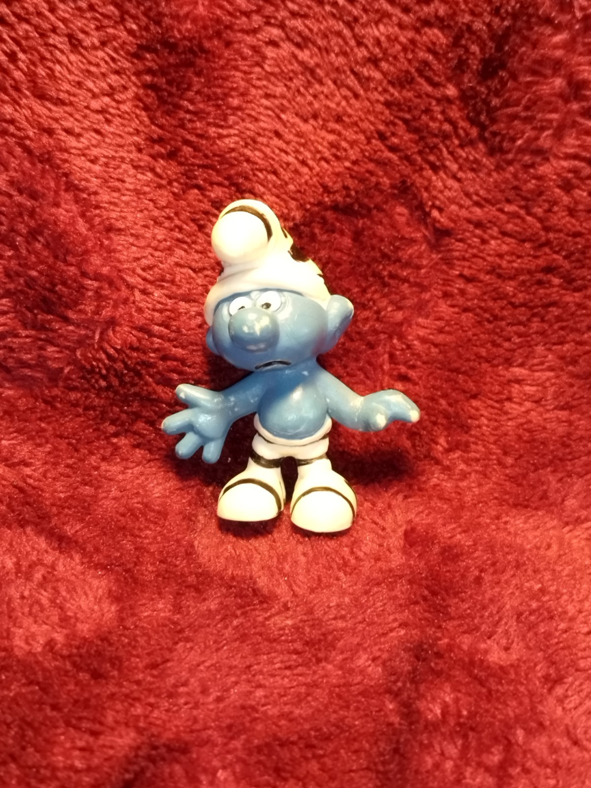 figurine schtroumpf prisonnier