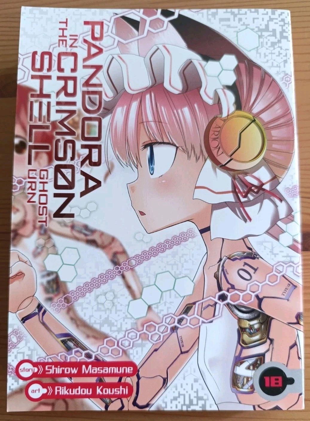 Pandora in the Crimson Shell Ghost Urn Manga Volume 18 Inglese Seven Seas