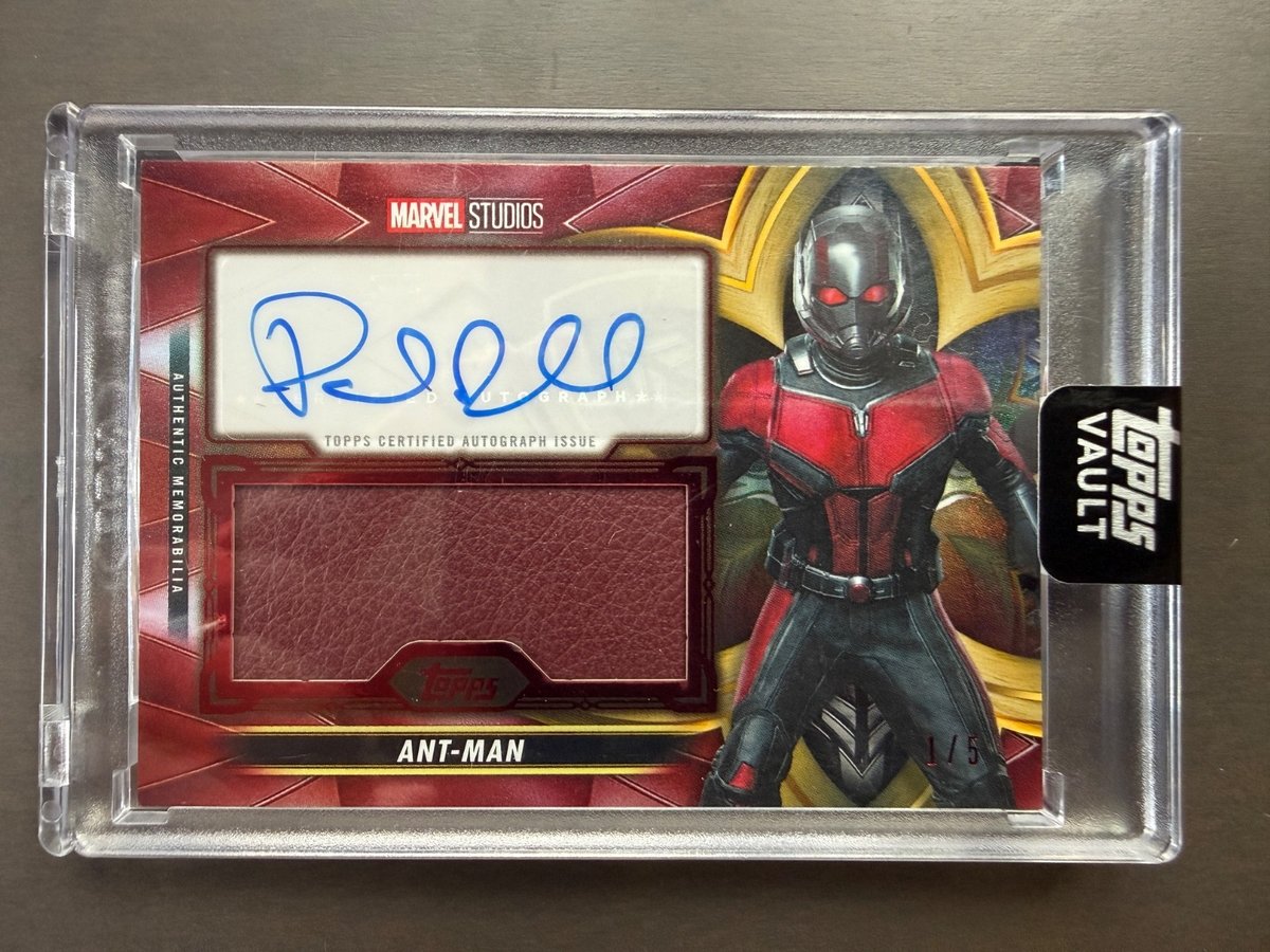 2026 Topps Marvel Vault Paul Rudd Ant-Man Autograph Stark Sofa Relic Red #d 1/5