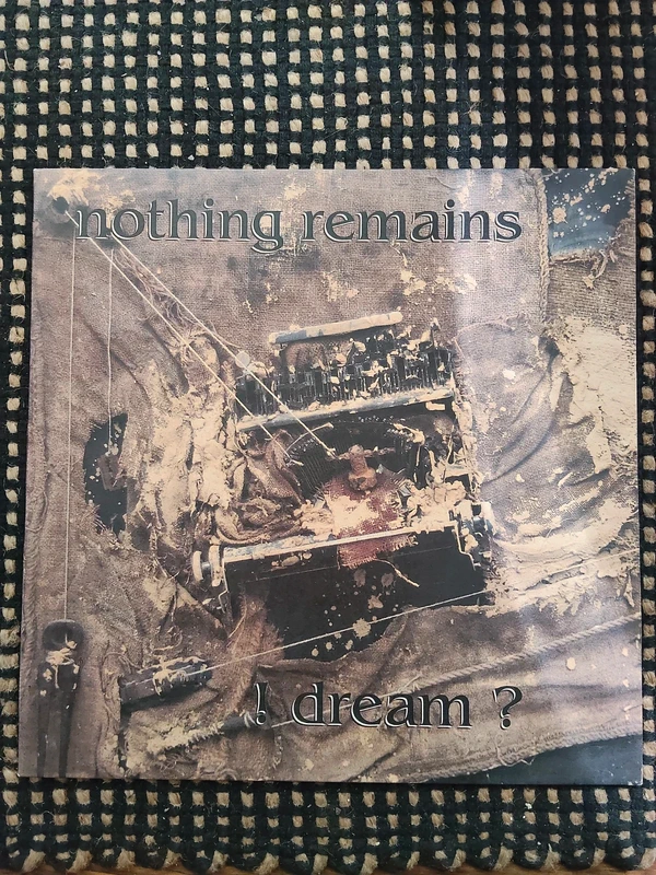 Vinyle ! Dream ? - nothing remains