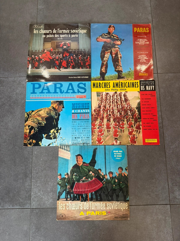 Lot de 5 vinyles 33 tours chant militaires