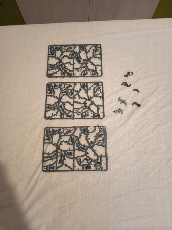 Pezzi avanzati hive/tyrant guard prezzo trattabile